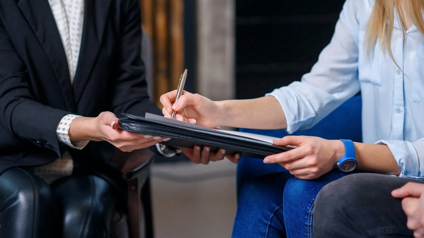 Dealing with shares in a divorce
